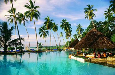 13 Days all-inclusive safari and Beach Holiday Vacations1