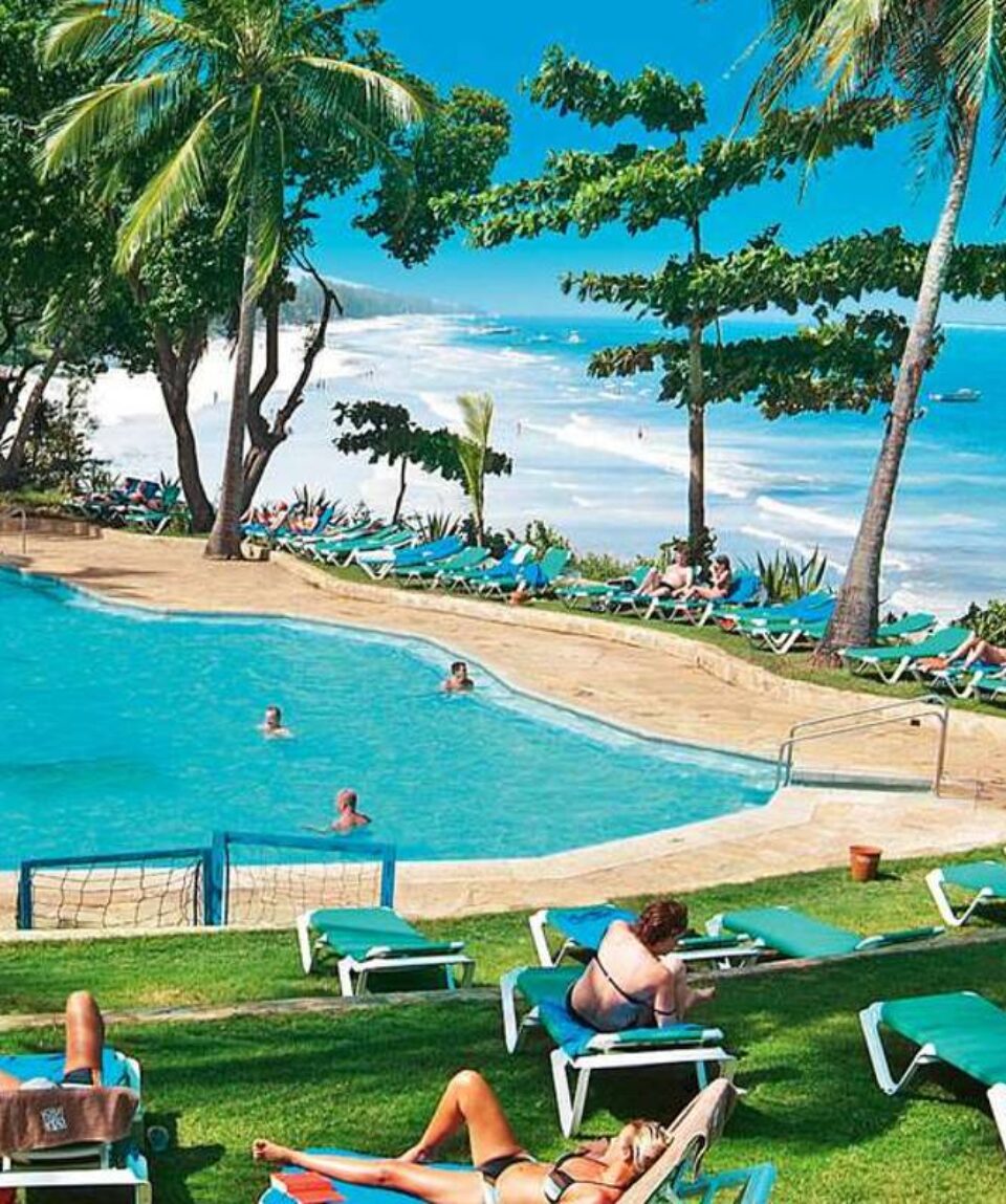 13 Days all-inclusive safari and Beach Holiday Vacations5