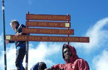 4 Days Mount Kenya Hiking Trekking Climbing Sirimon Route3