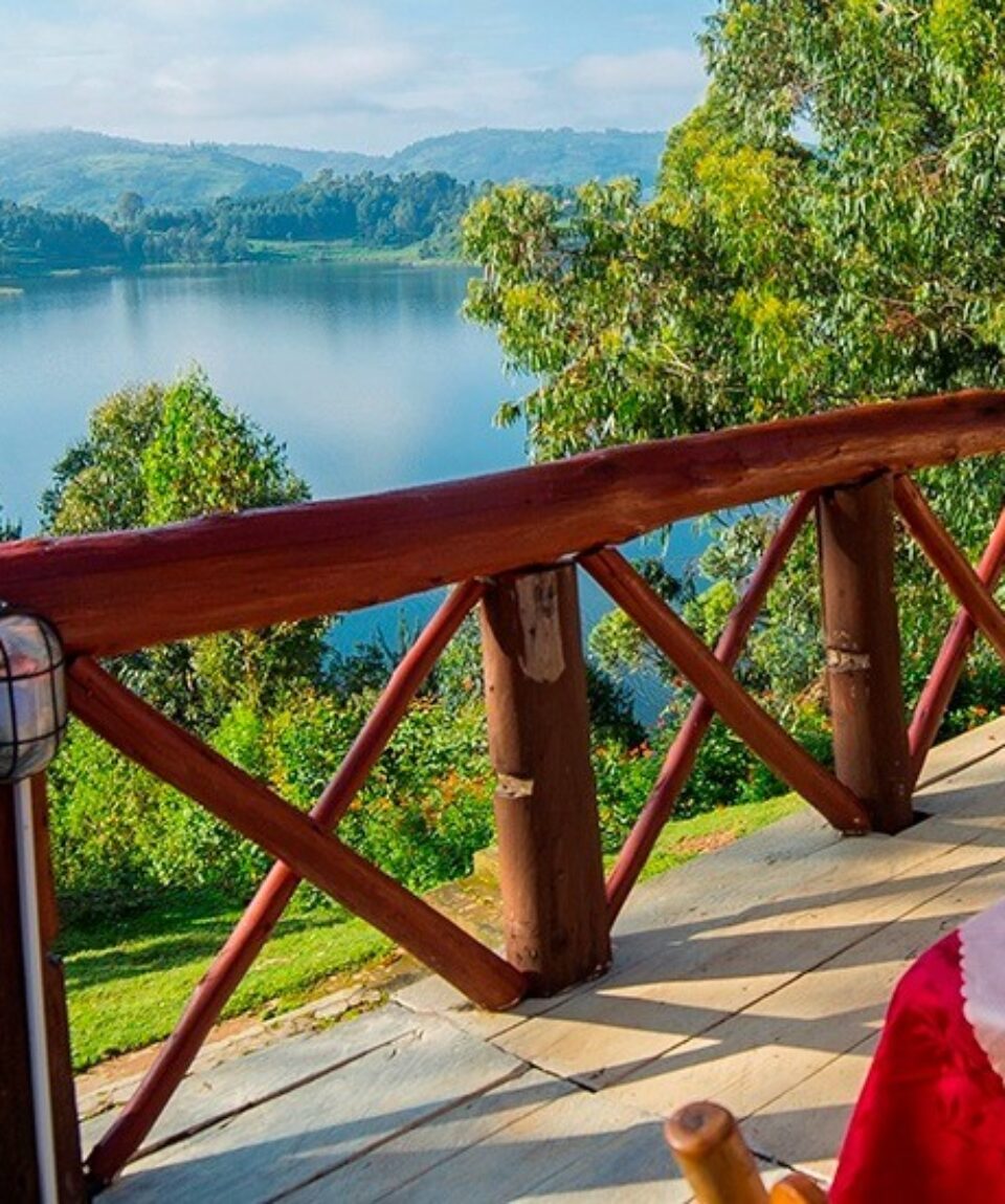 Lake-Bunyonyi-Eco-Resort-Verandar